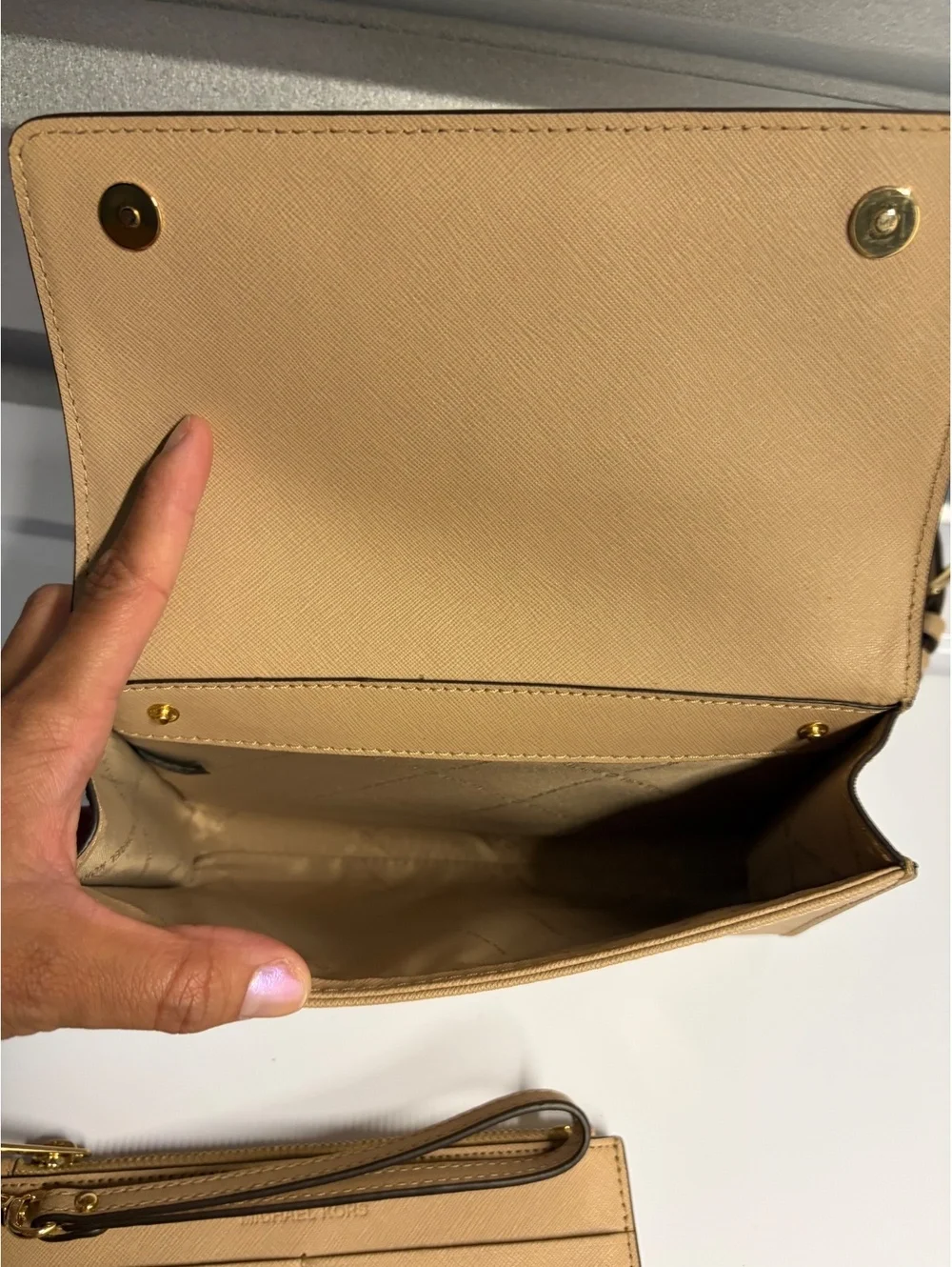 Michael Kors Beige Leather Crossbody Bag with Gold Chain Strap